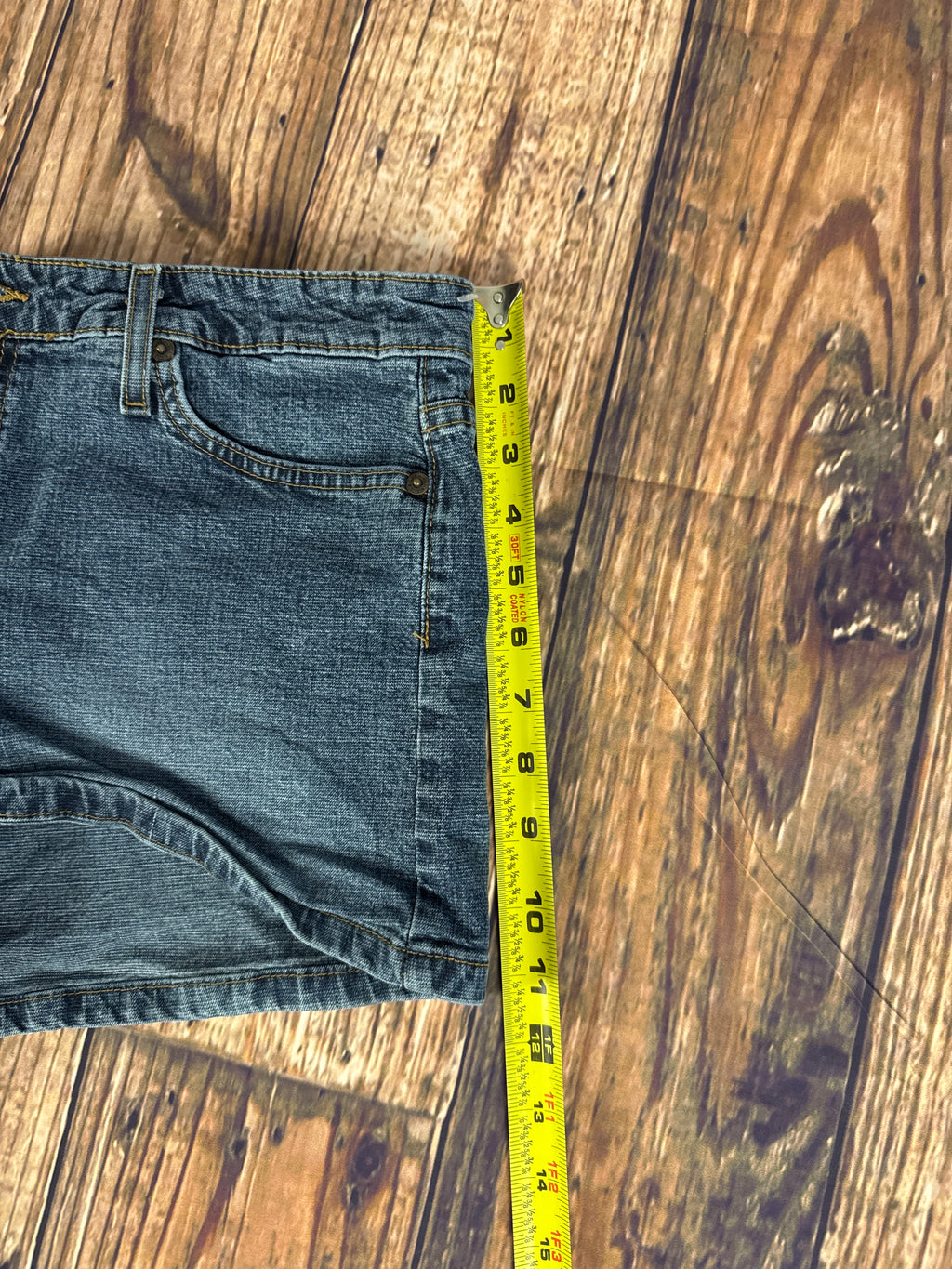L.E.I. Denim Jean Shorts Women’s Size 13 Blue Low Rise Stretch Shorts