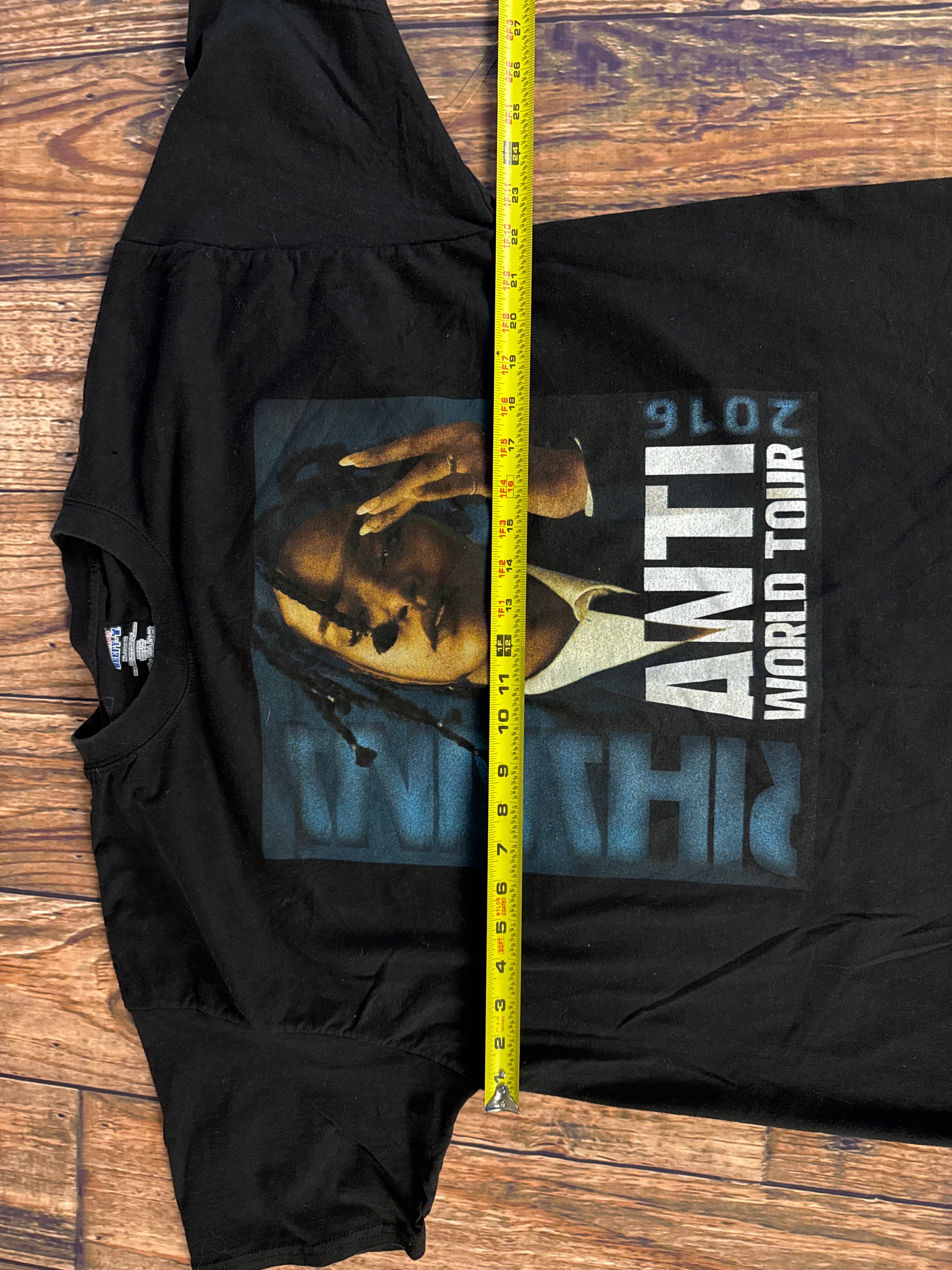 Rihanna ANTI World Tour 2016 Graphic Concert T-Shirt XL Black Travis Scott Tee