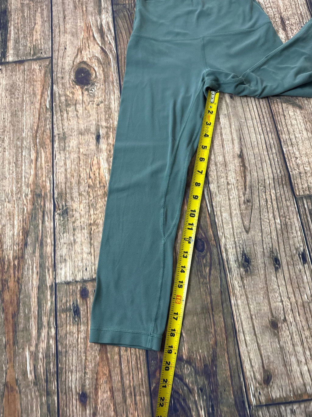 Lululemon Green High Rise Cropped Leggings No Size Tag Measured