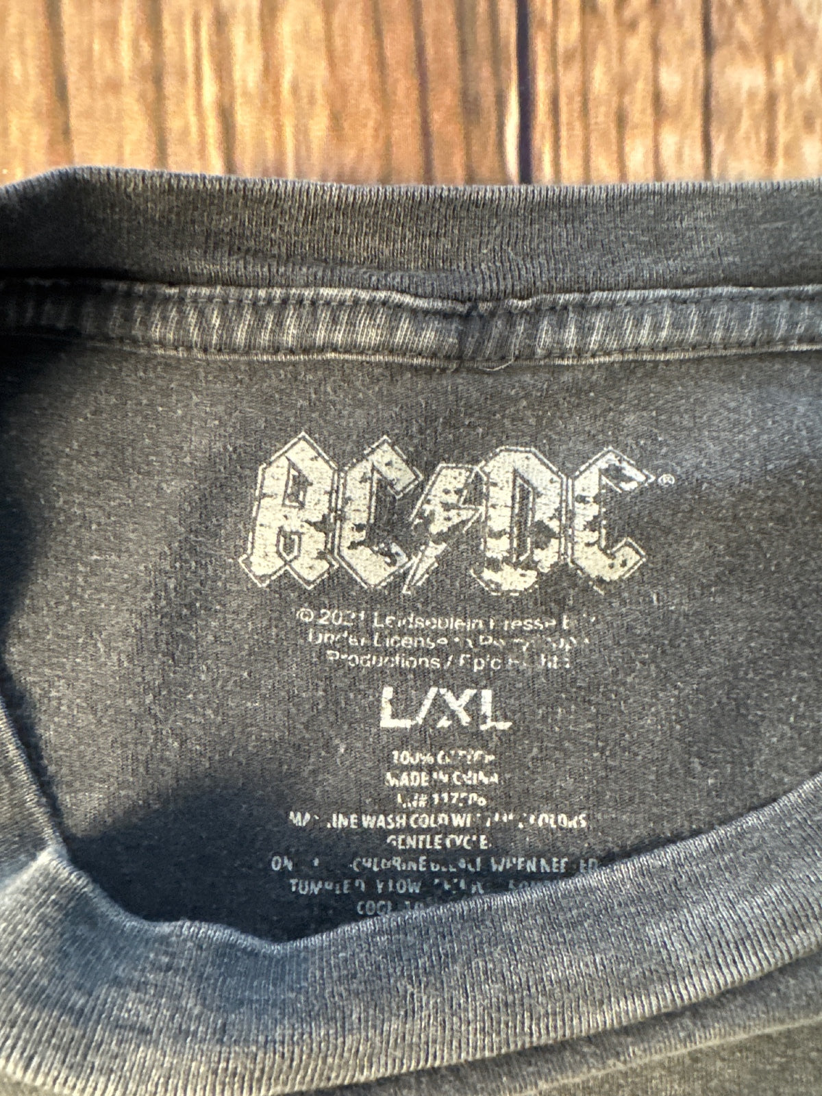 Official AC/DC High Voltage Tour ’76 Graphic T-Shirt