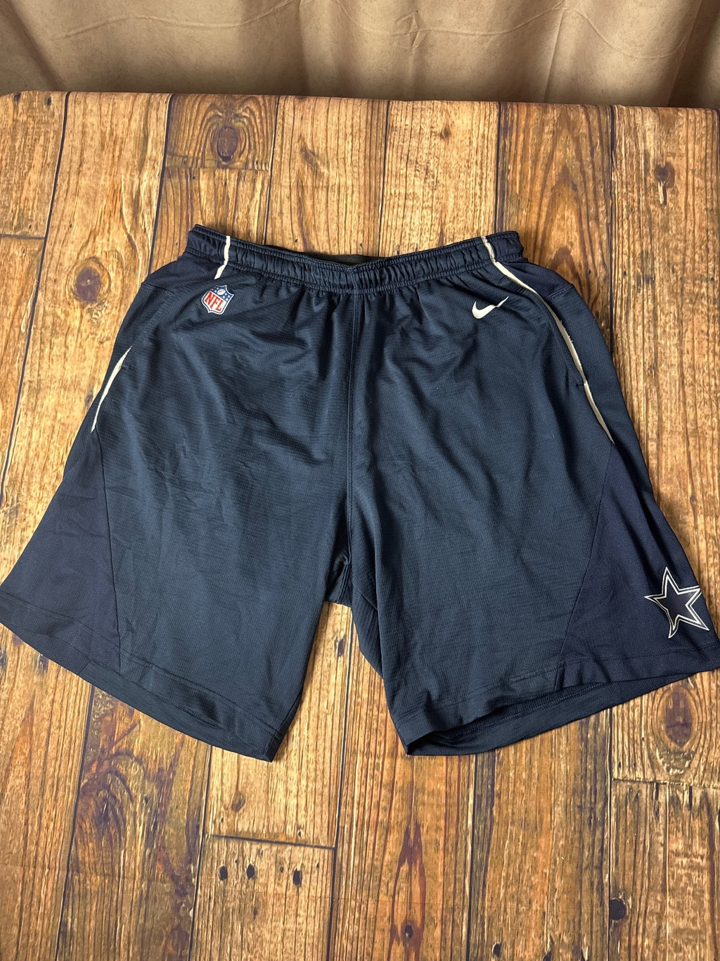 Nike Dri-FIT NFL On Field Dallas Cowboys Athletic Shorts
