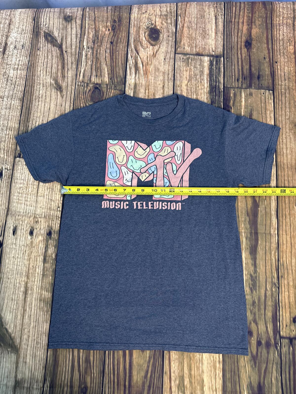 MTV Music Television Logo Graphic T Shirt Mens Medium Gray Retro TV Tee
