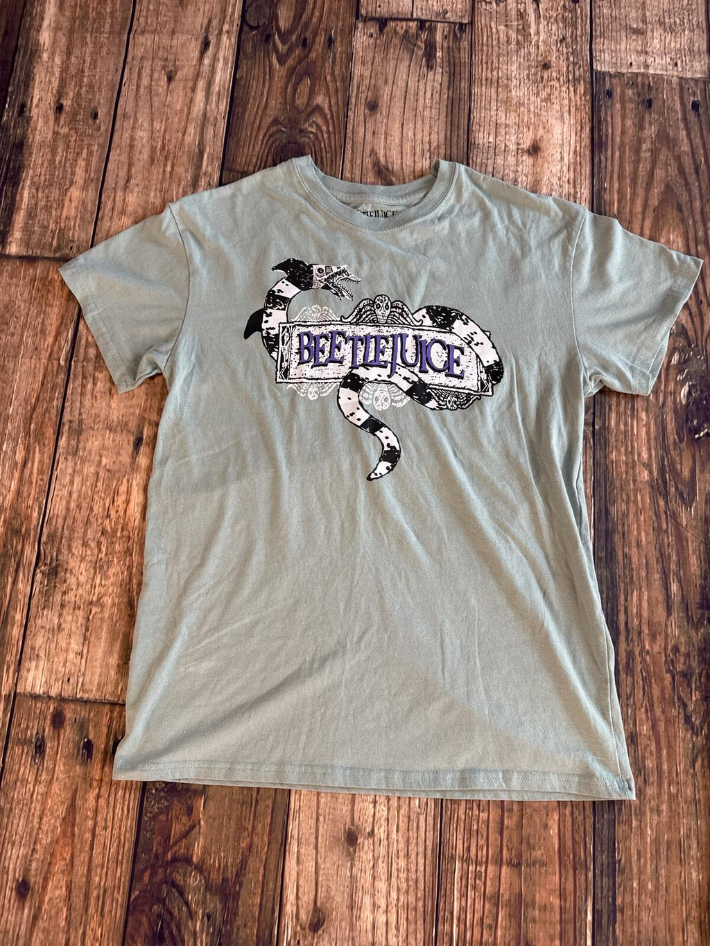Beetlejuice Snake Graphic T-Shirt Short Sleeve Crew Neck Pre-Owned Size Medium