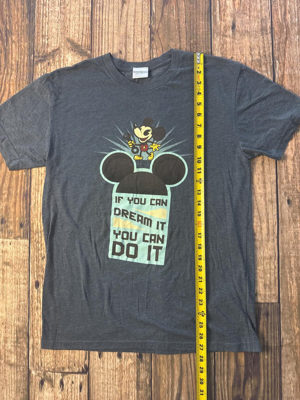 Disney Mickey Mouse “If You Can Dream It You Can Do It” Graphic Tee