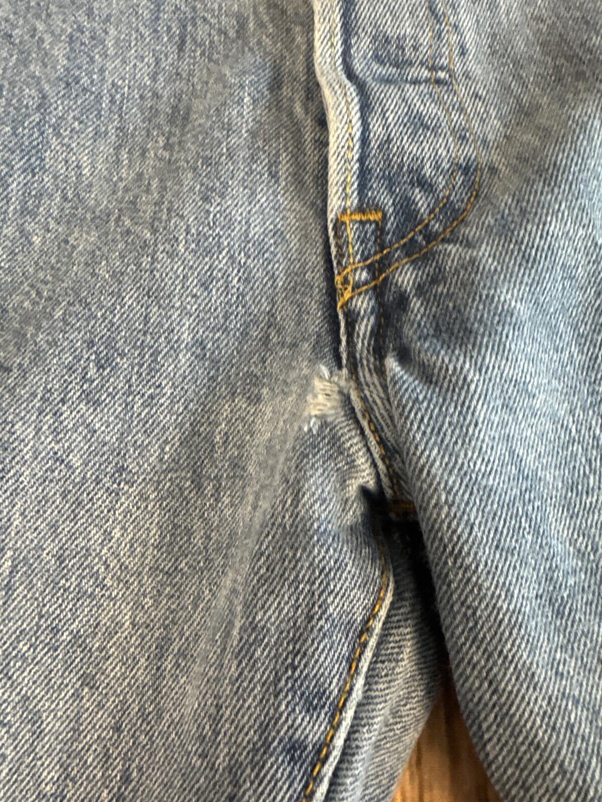 Vintage Levi’s 501 Button Fly Jeans Men’s W34 L30 Faded Blue Denim USA