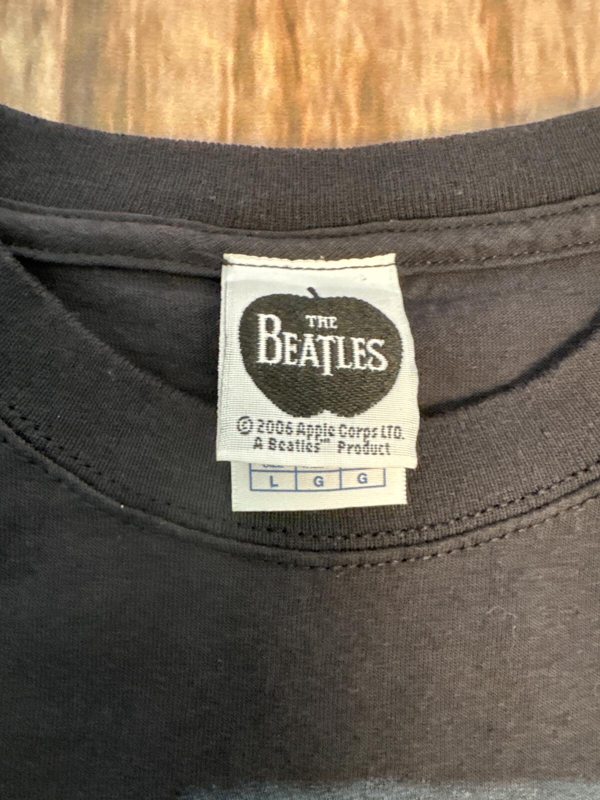 Y2K 2006 Beatles Abbey Road T-Shirt