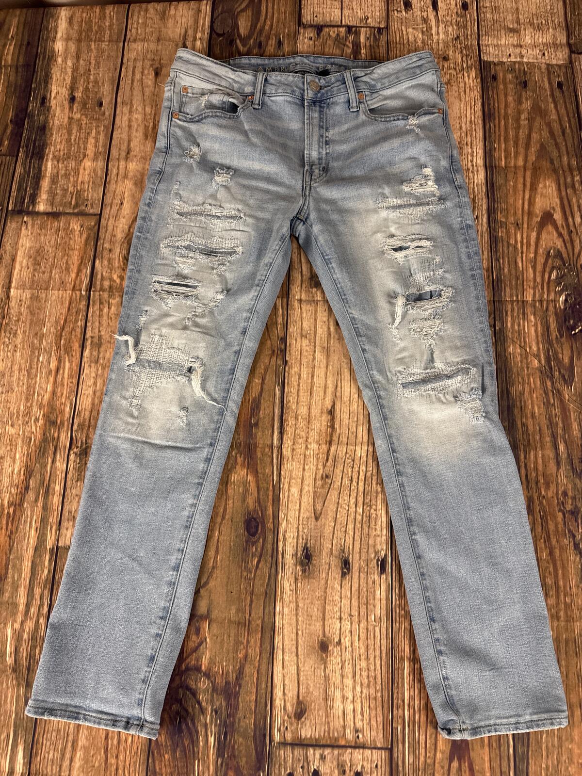 American Eagle AirFlex+ Distressed Light Wash Jeans Men’s 34x30