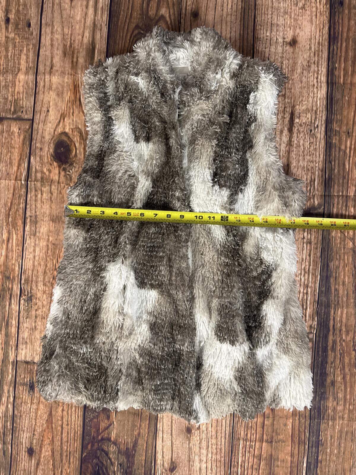 Cabi Faux Fur Vest Womens Medium Brown Beige Zip Up Layering Vest