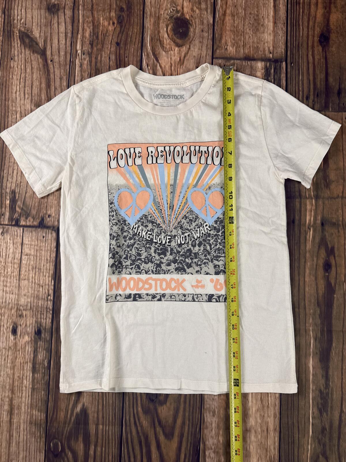 Woodstock Love Revolution Make Love Not War Graphic T Shirt Small