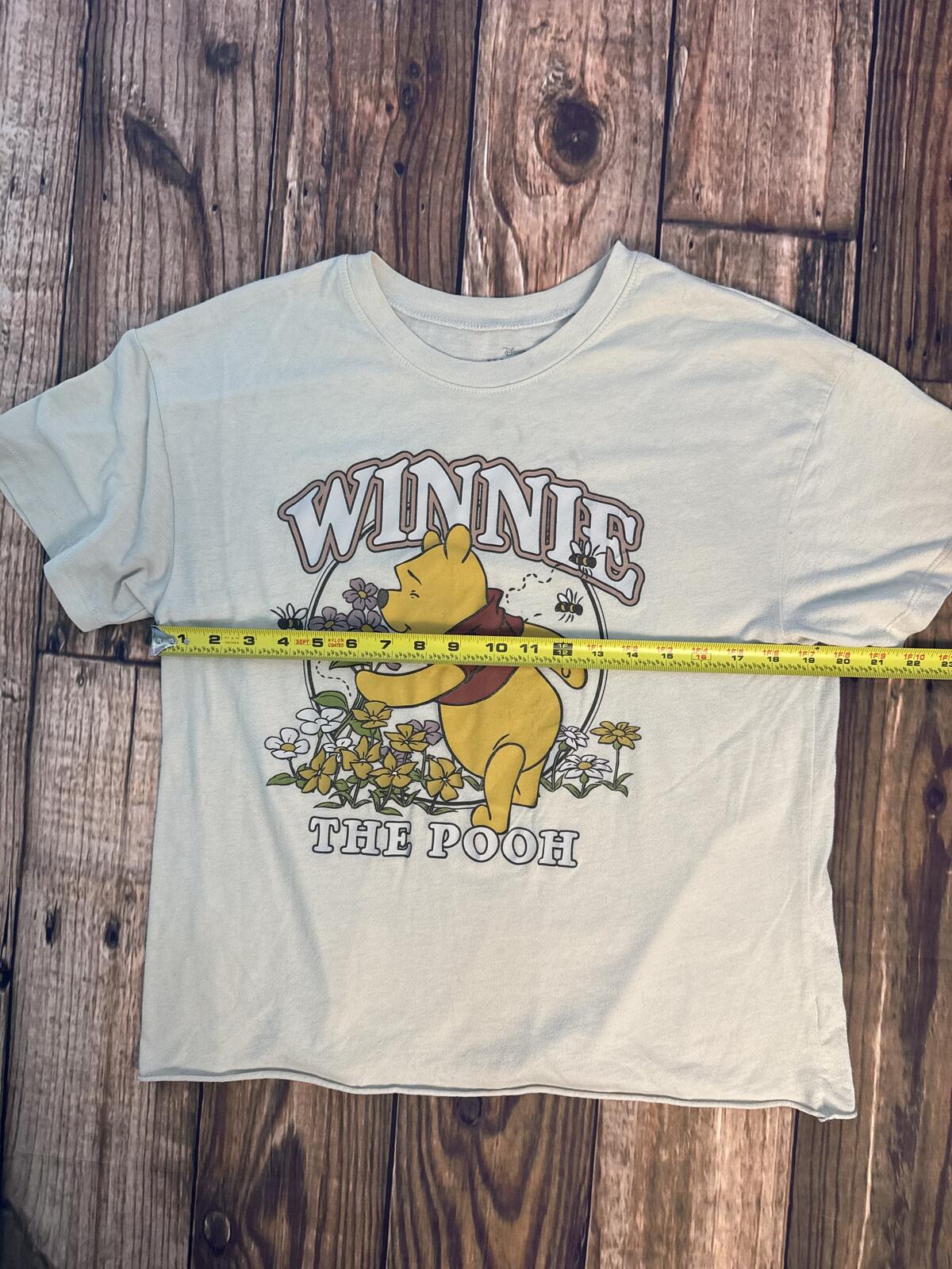 Disney Winnie The Pooh Graphic T Shirt Womens XL Beige Floral Tee