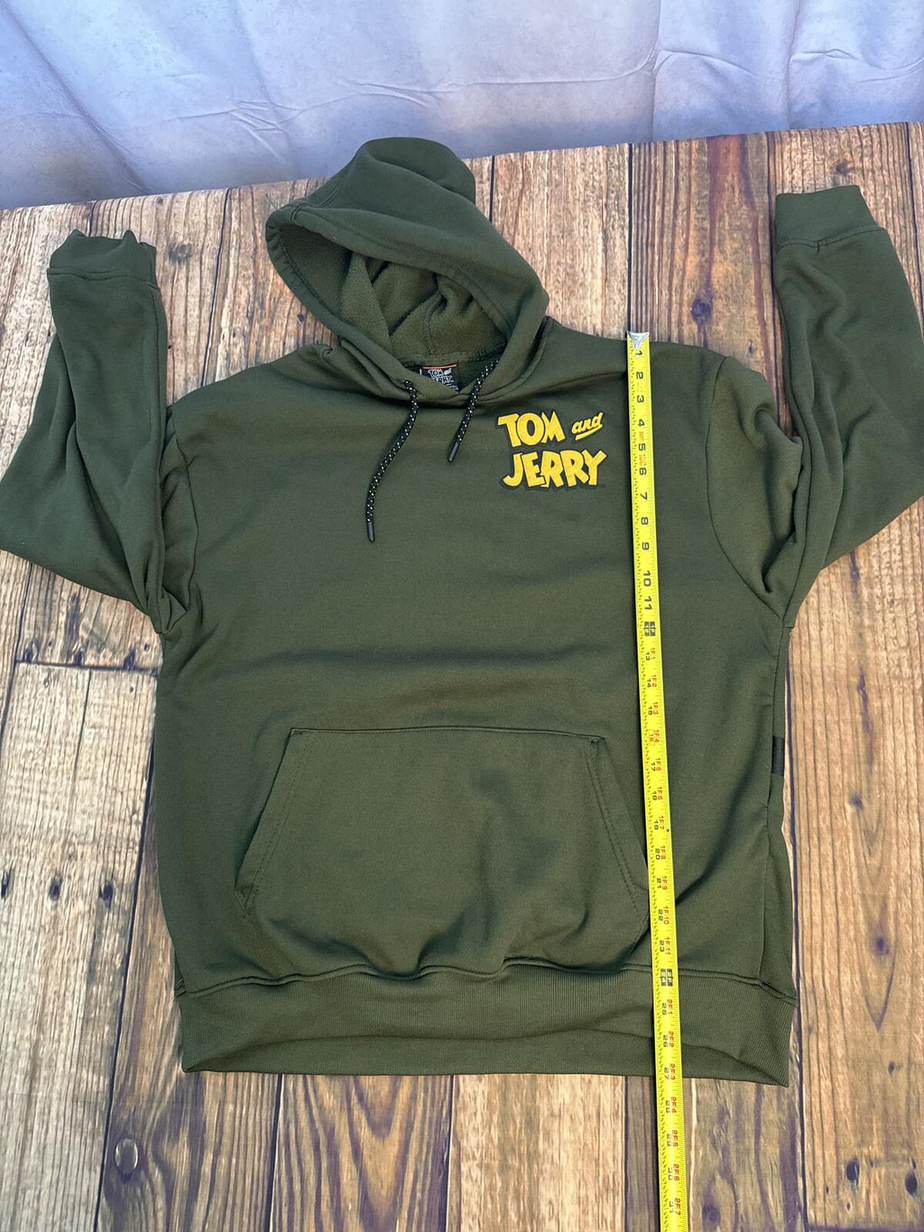 Tom And Jerry Chase Is On Hoodie Mens XL Olive Green Cartoon Pullover