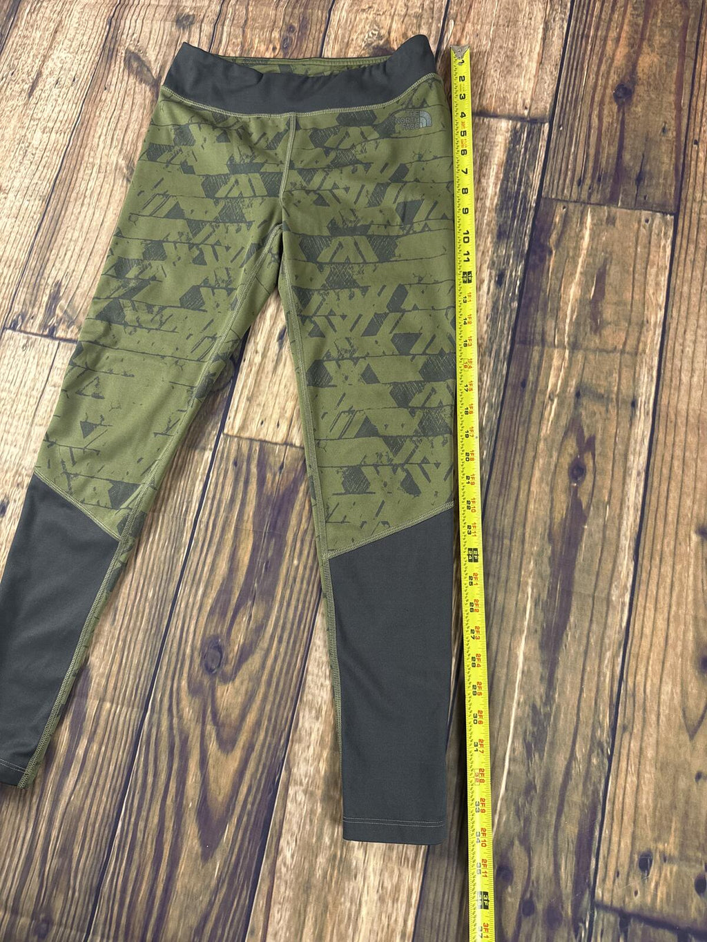 The North Face FlashDry Leggings Womens Medium Green Athletic Pants