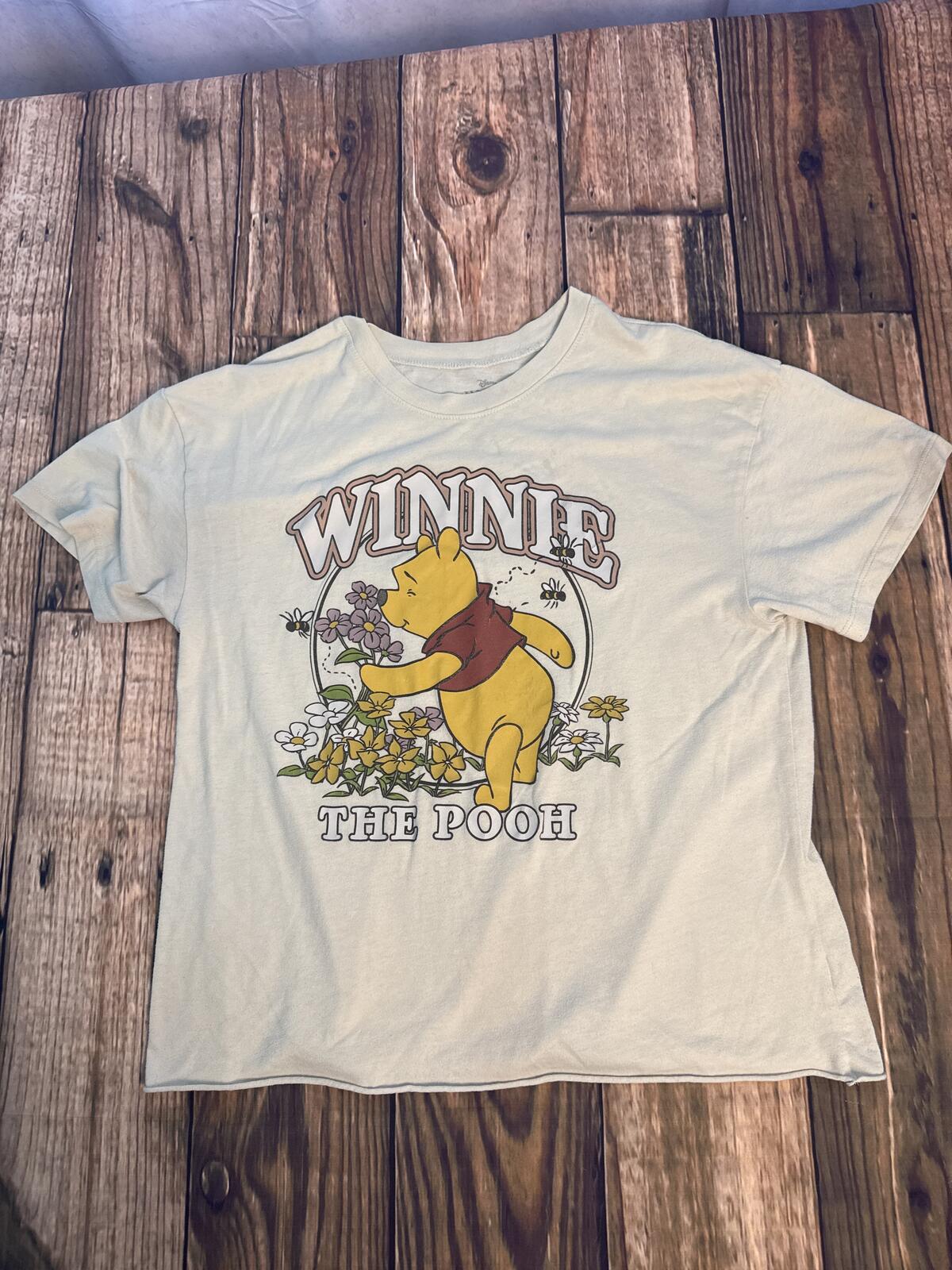 Disney Winnie The Pooh Graphic T Shirt Womens XL Beige Floral Tee