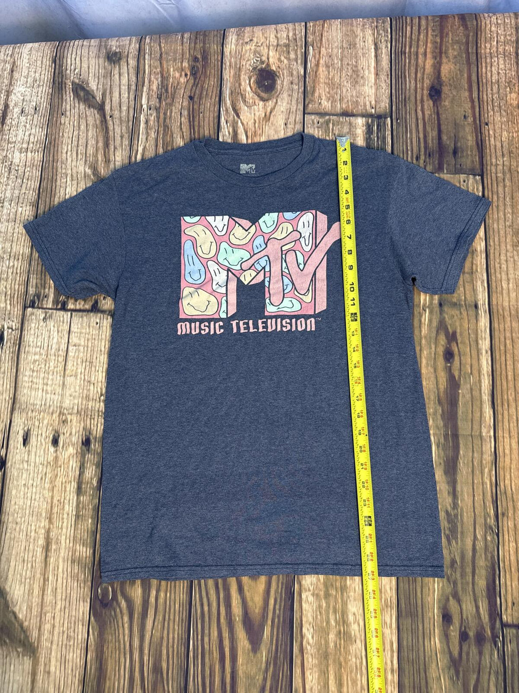 MTV Music Television Logo Graphic T Shirt Mens Medium Gray Retro TV Tee