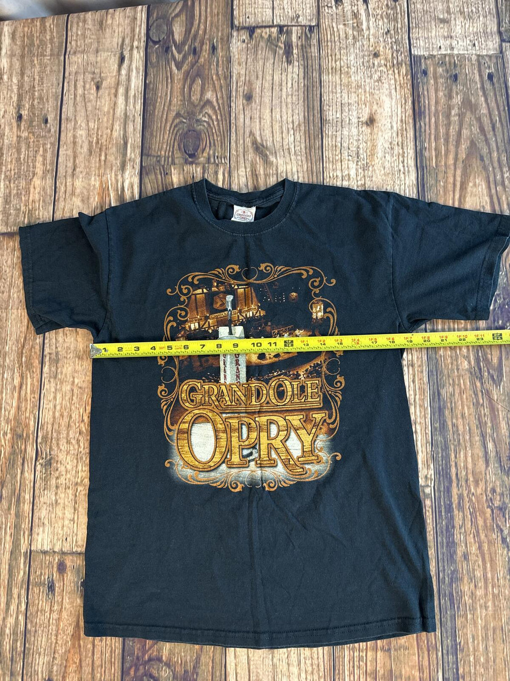 Grand Ole Opry Nashville Graphic T-Shirt Black Size M