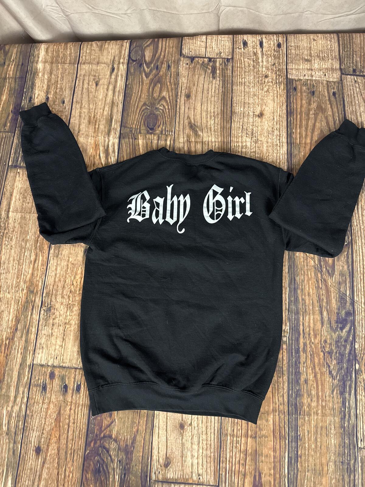 Aaliyah Graphic Crewneck Sweatshirt Womens Small Baby Girl Pullover