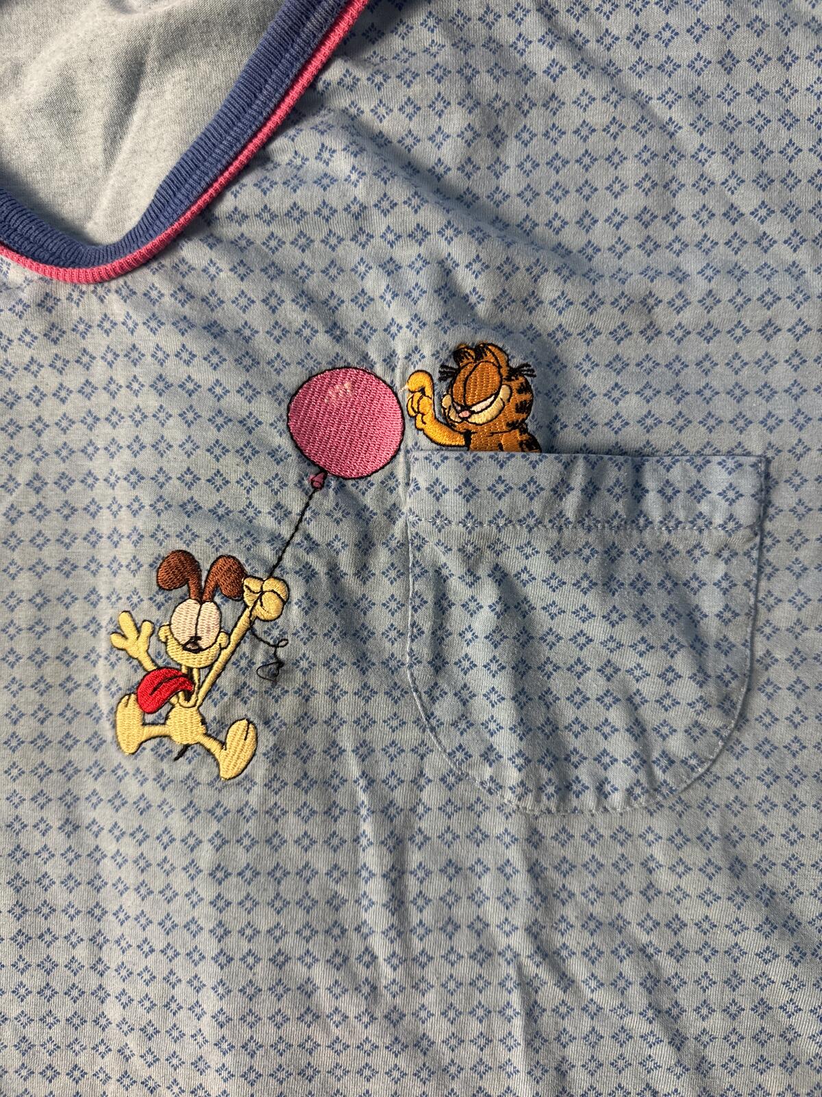 Vintage Garfield & Odie Embroidered Pocket Shirt Blue Patterned Tee